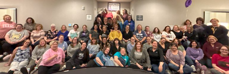 KraftyMoms Retreats Spring 2024 Group Photo